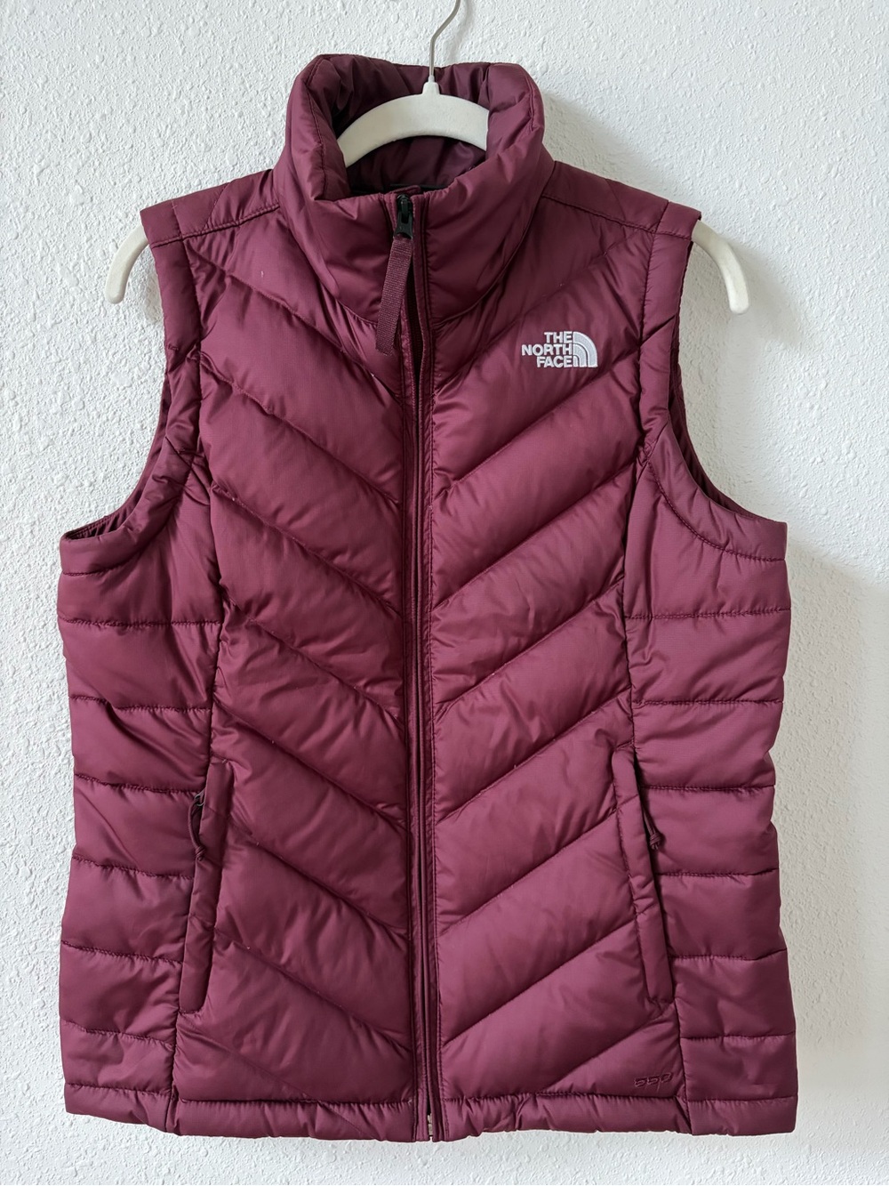 The North Face Roxborough 2.0 Vest Deep Garnet Red Size Small Goose Down Puffer